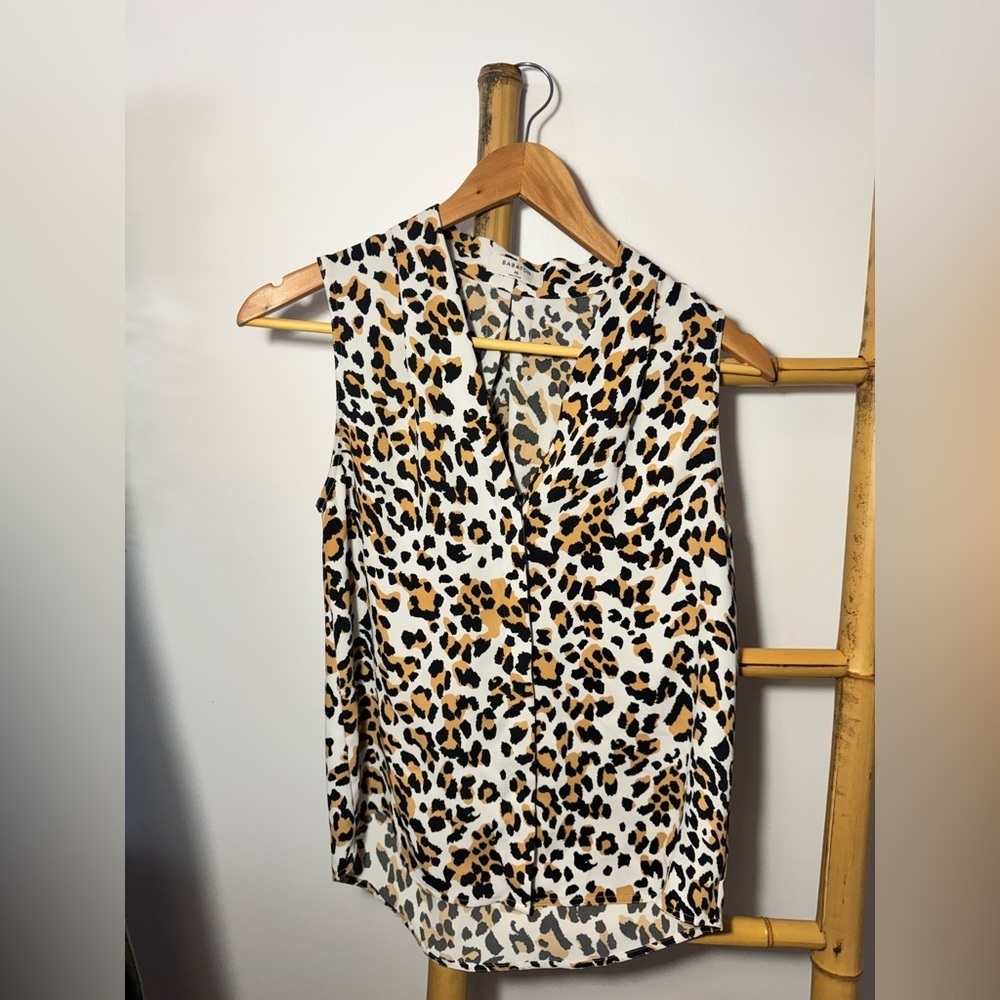 (3 For $20) Aritzia Babaton Blouse - Size XS